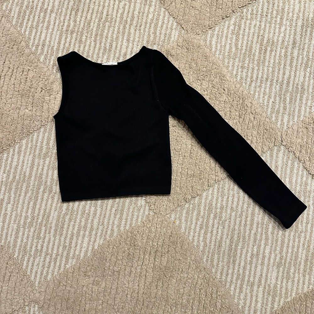 Elegant Black One-Sleeve Top
